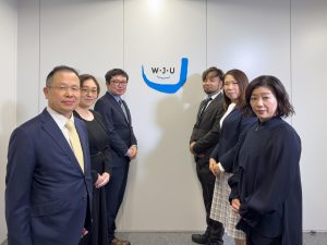 新しく会社を立ち上げて経営者になることには「歓迎」いたします。ご活躍、期待しています。頑張って下さい。