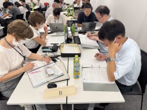 お問い合せをいただきましたので、以下のようにまとめてみました。