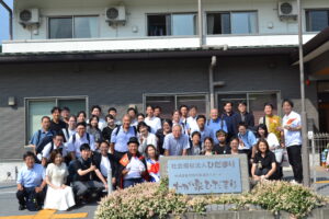 ２０代の若手官僚は、１０年後、「政策」「制度」を作る人です。その人たちが続けてひだまりさんの「戦略」「ビジネスモデル」を学ぶために、上からの指示で送りこまれてくるということです。
