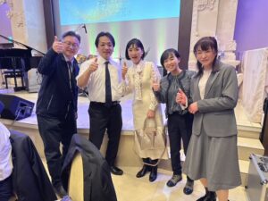 あれから５年経って、みんな出世しています。