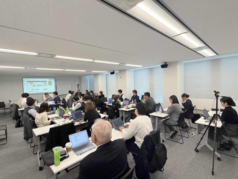 コンサルタント合宿２日目です。午前中は、WJU流の決算書の読み方の学習です。