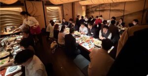 なので、もちろん、前日は懇親会です。