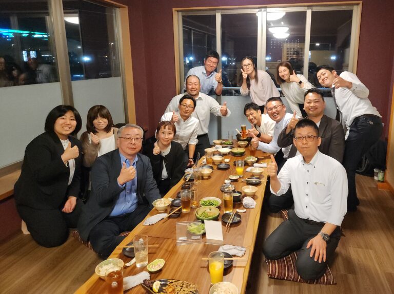 懇親会でも、法人愛と理事長愛が炸裂してて、凄いなーと。