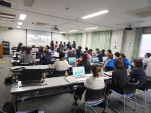 大きな法人さんで、市では一強です。営業利益を上げているのは、この法人のみの感じで、やがて、介護保険は総取りです。