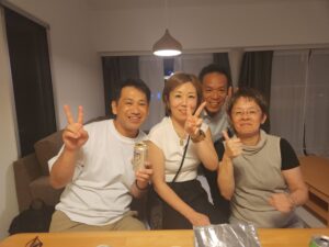 誰も足を踏み入れたことが無い、私の沖縄のマンションに、４人が初潜入となりました（笑）。